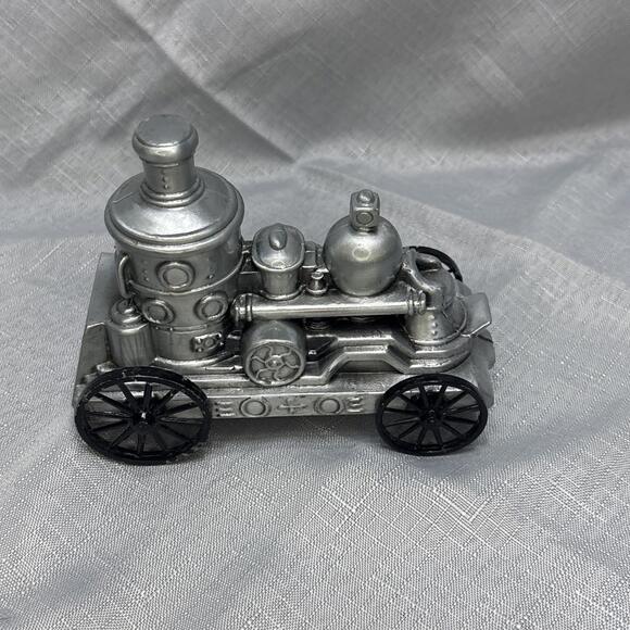 Banthrico Vintage Steam Engine Coin Bank - Picture 3 of 5